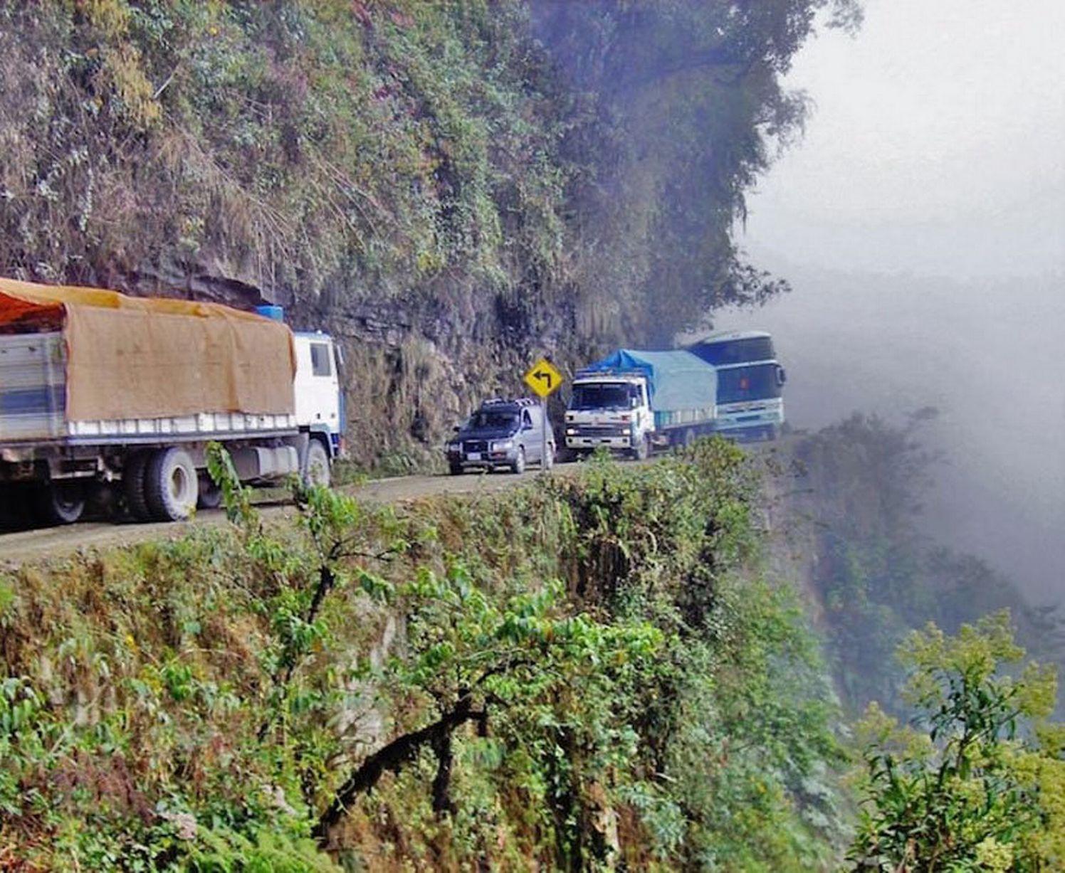 estrada-da-morte-bolivia-o-desafio-da-natureza-nas-montanhas-andinas